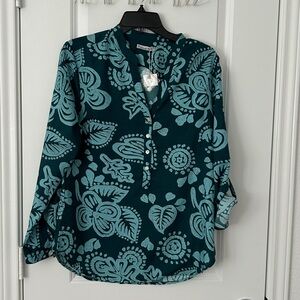 Small Amanda Blu Tunic in she's of Blue blue